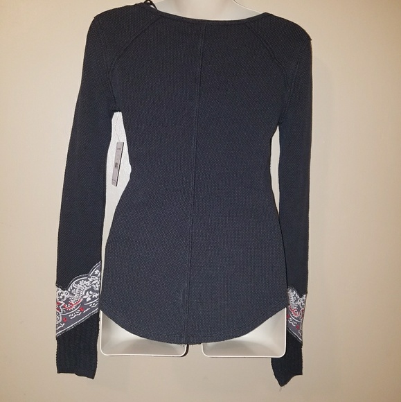 Free People black cuffed thermal - Picture 4 of 8